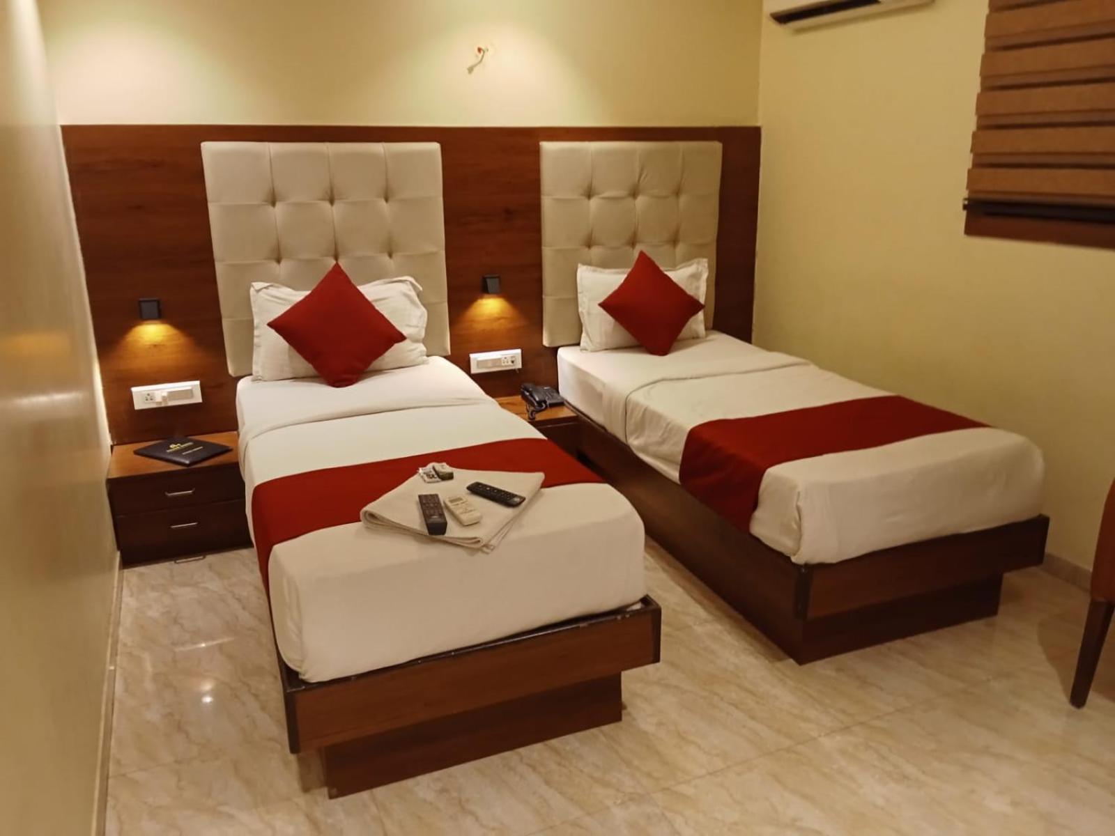 Gateway Star Hotel Mumbai Ngoại thất bức ảnh